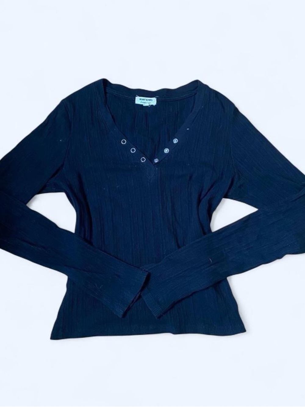 Heart Hips Black Long-Sleeve Ribbed V-Neck Henley Top